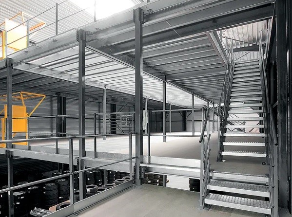 Antresola magazynowa 350kg/m2