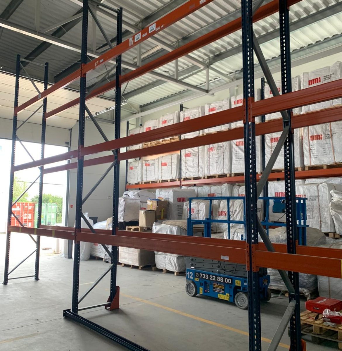 Demontaż i przeniesienie regałów paletowych Białystok - usługa relokacji magazynu MS Regały Demontaż regałów paletowych Białystok - relokacja magazynu OMI Opakowania przez MS Regały